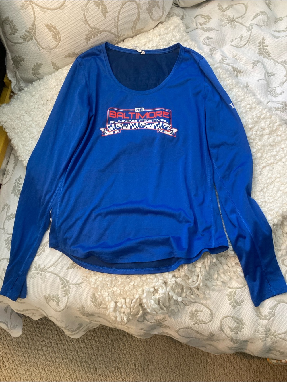 3016 Baltimore Running Festival Marathon running shirt size M Under Armor